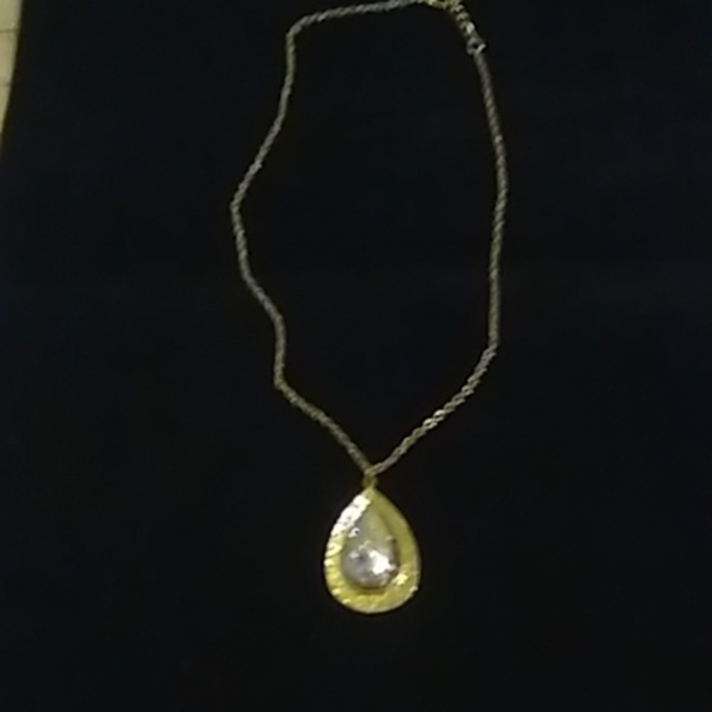 Vintage Necklace. Nickel free. Beautiful piece. New never used.